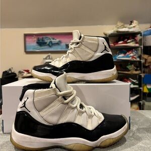 Jordan 11 concord size 8